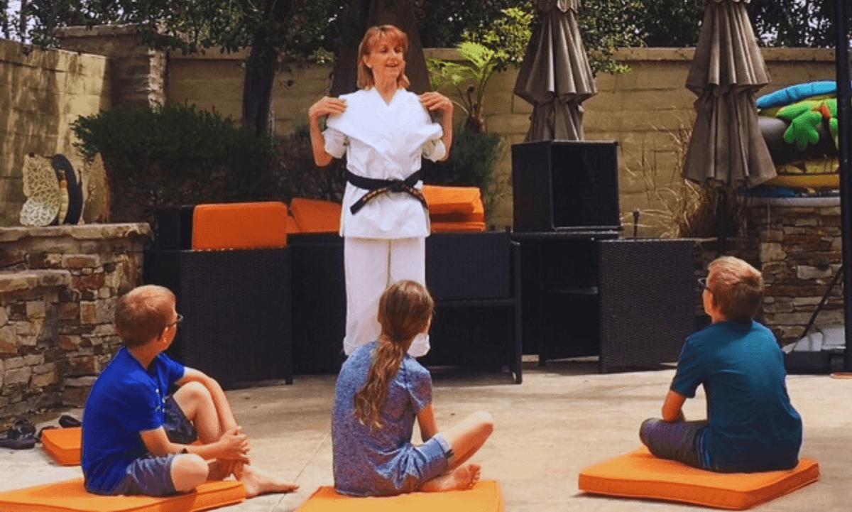 Cindy Baez in a private coaching session